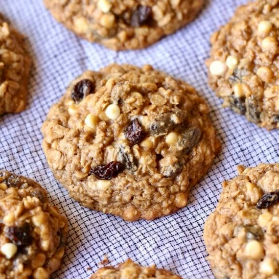 Oatmeal Raisin Cookies
